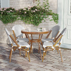 Ensemble bistrot commercial intérieur/extérieur avec table et quatre chaises