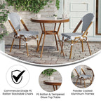 Ensemble bistrot commercial intérieur/extérieur avec table et deux chaises