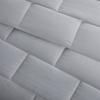 Ensemble de couette Ava en duvet synthétique au design intelligent