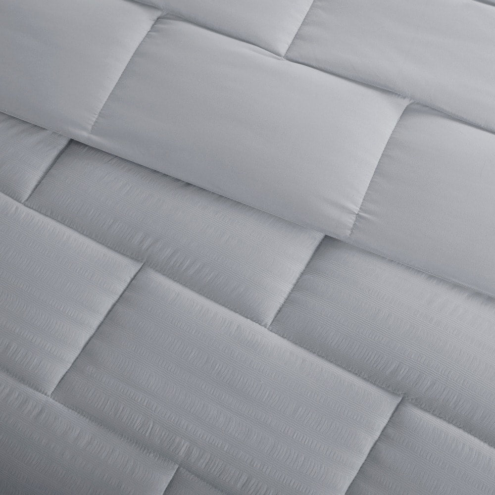 Ensemble de couette Ava en duvet synthétique au design intelligent