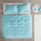 Ensemble de couette Ava en duvet synthétique au design intelligent