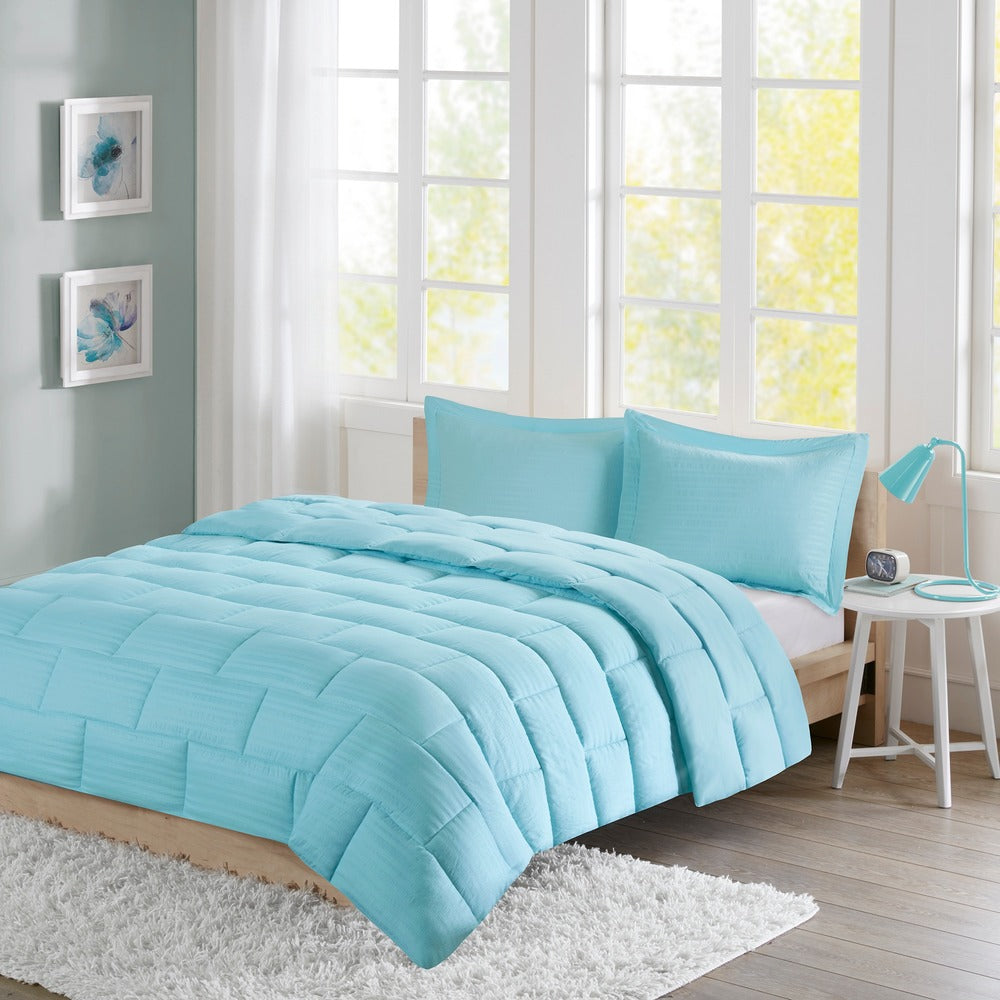 Ensemble de couette Ava en duvet synthétique au design intelligent