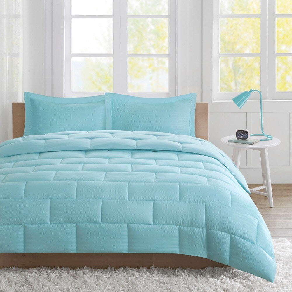 Ensemble de couette Ava en duvet synthétique au design intelligent