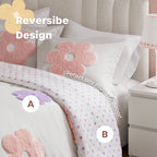 Parure de lit réversible en chenille touffetée à motif floral Madeline pour enfants au design intelligent
