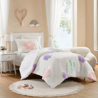 Parure de lit réversible en chenille touffetée à motif floral Madeline pour enfants au design intelligent