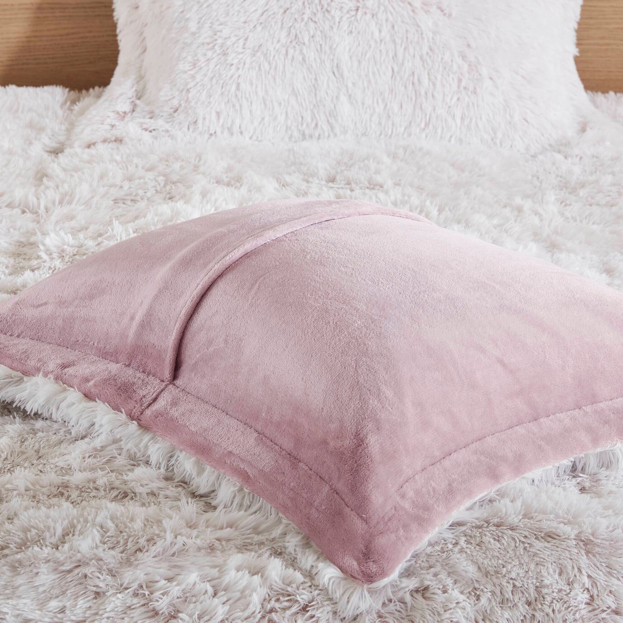 Ensemble de mini-couette à poils longs Leena au design intelligent