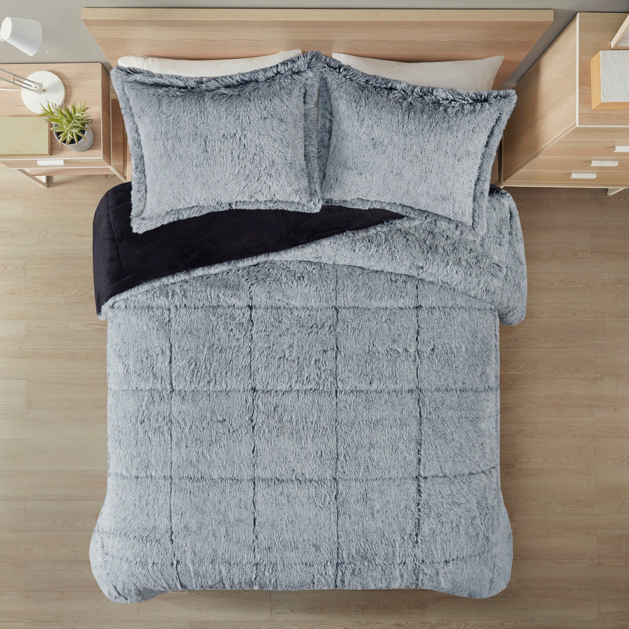 Ensemble de mini-couette à poils longs Leena au design intelligent
