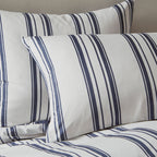 Parure de lit réversible à rayures bleu marine Miles au design intelligent