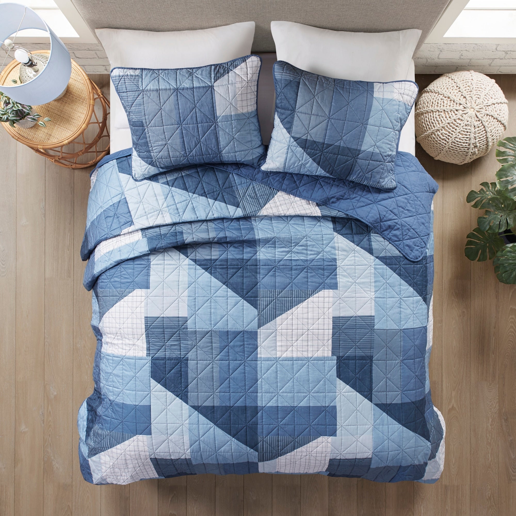 Parure de lit réversible imprimée patchwork bleu Wesley de Intelligent Design