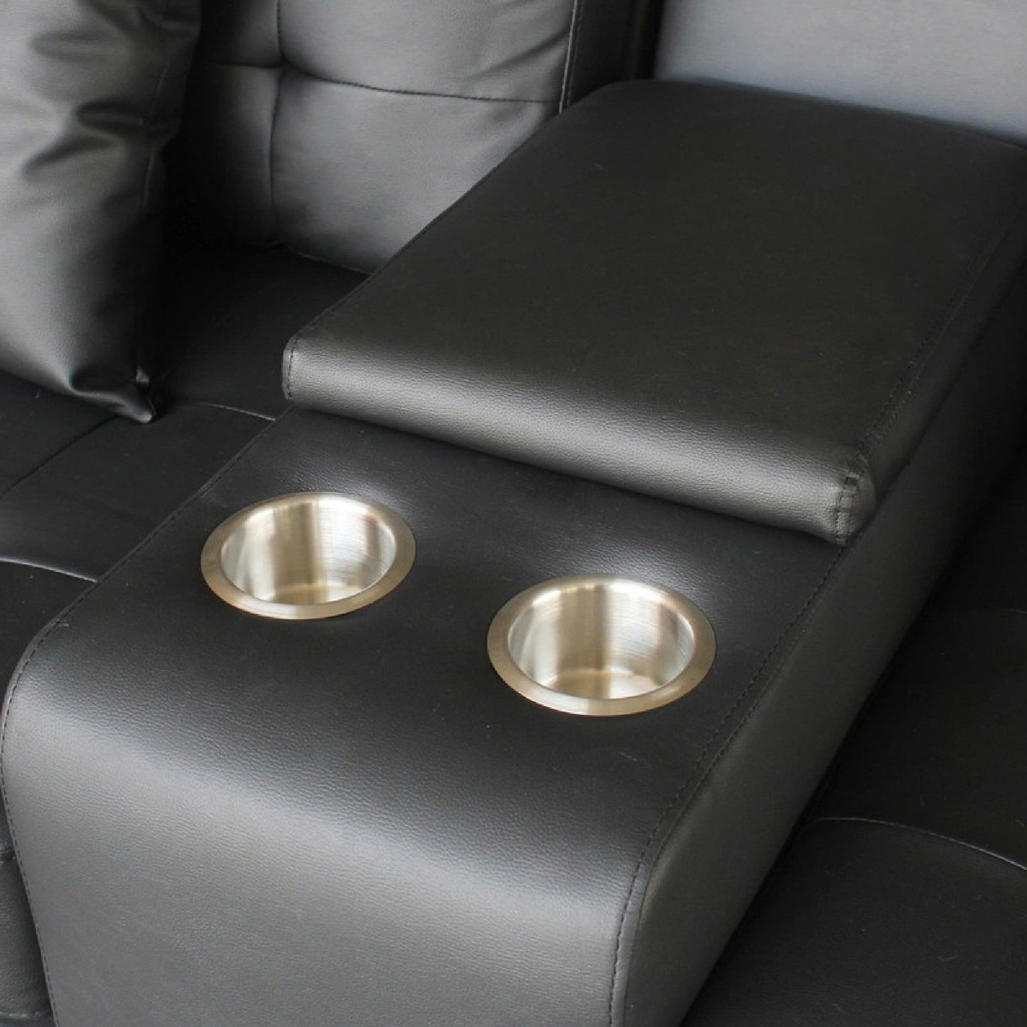 Canapé Iris avec LED, ports USB, porte-gobelets, similicuir noir 85 pouces