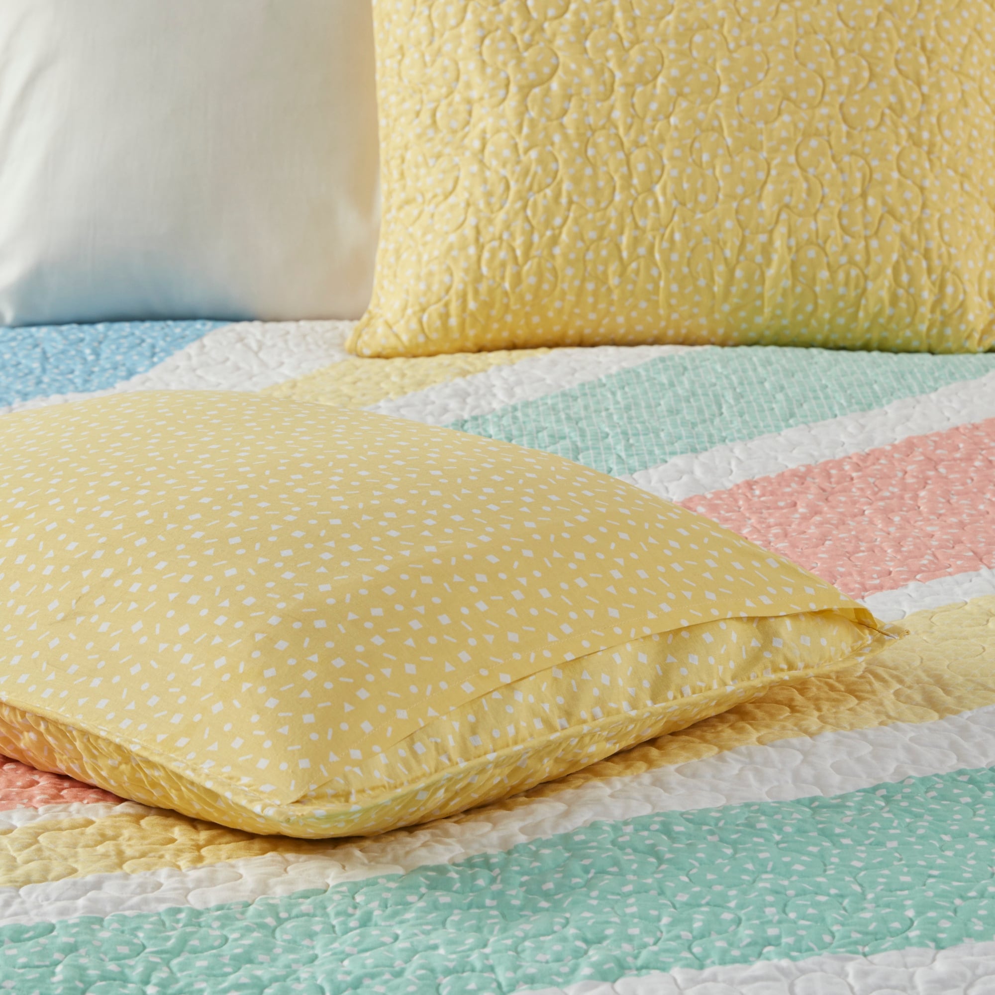 Parure de lit réversible en coton avec coussin décoratif Jessie Rainbow Sunburst pour enfants au design intelligent