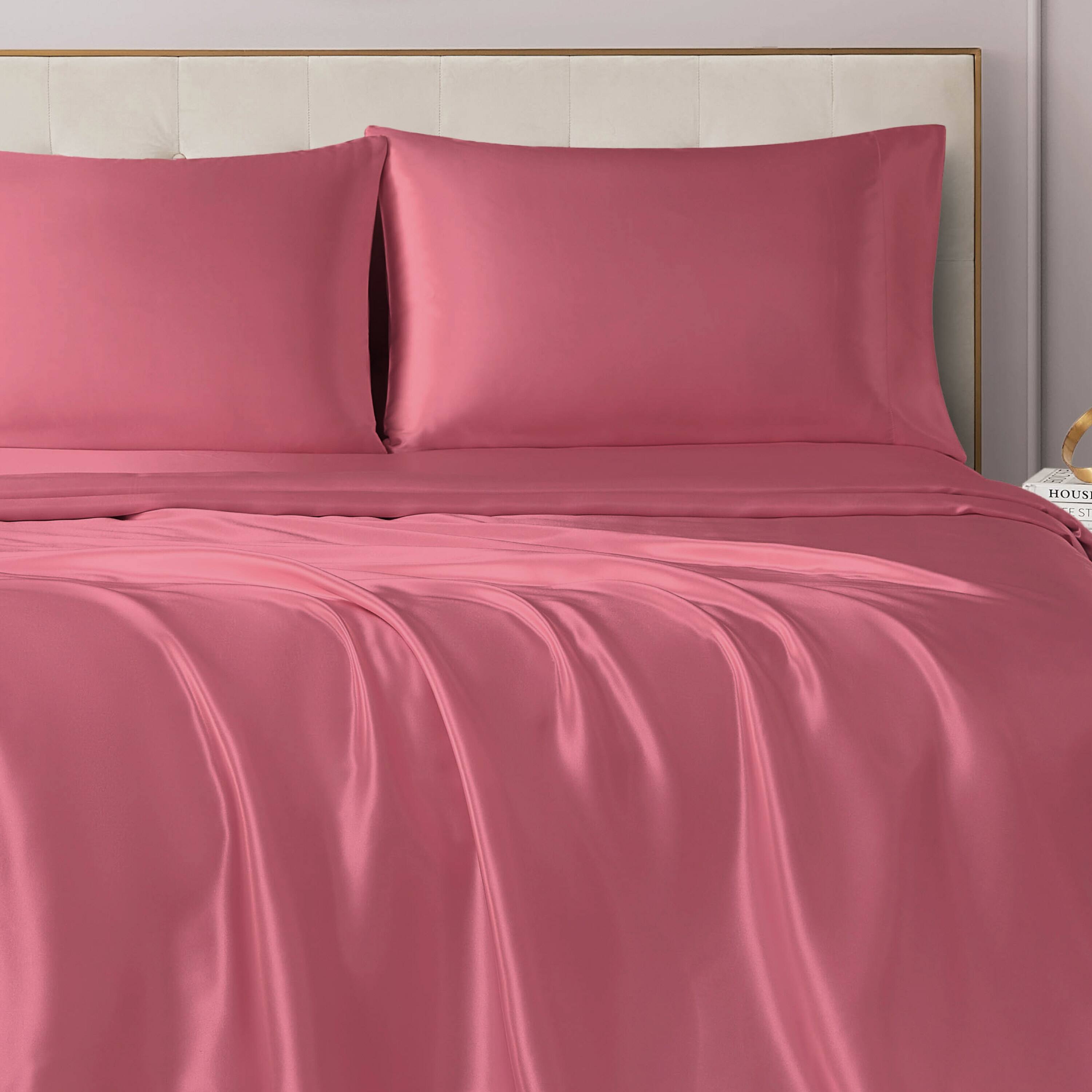 Ensemble de draps en satin soyeux Juicy Couture