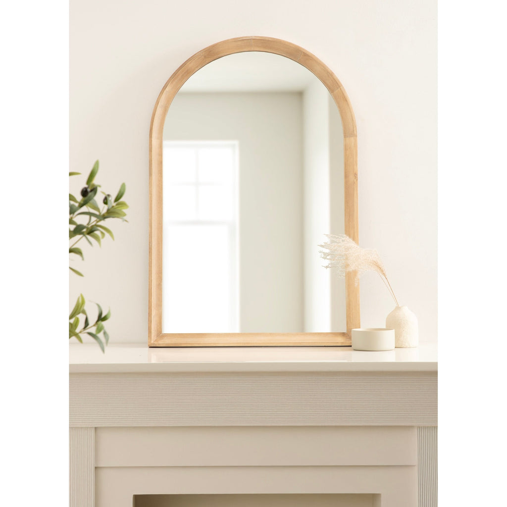 Miroir mural en bois Arch de Kate et Laurel Hatherleigh