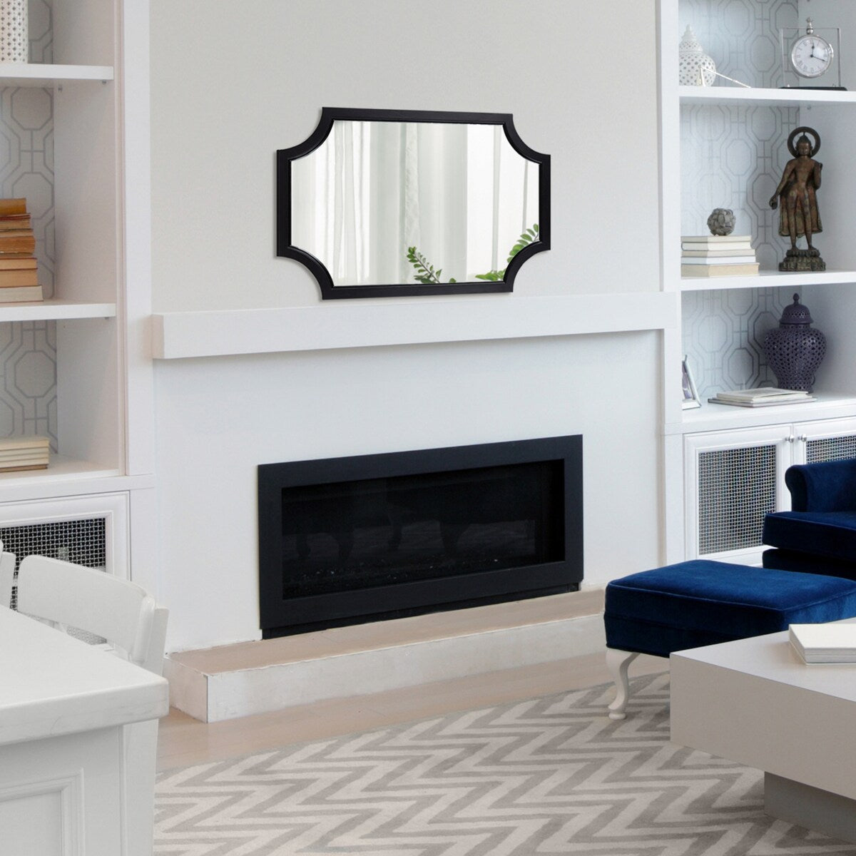 Miroir encadré en bois festonné Kate et Laurel Hogan