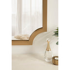 Miroir encadré en bois festonné Kate et Laurel Hogan