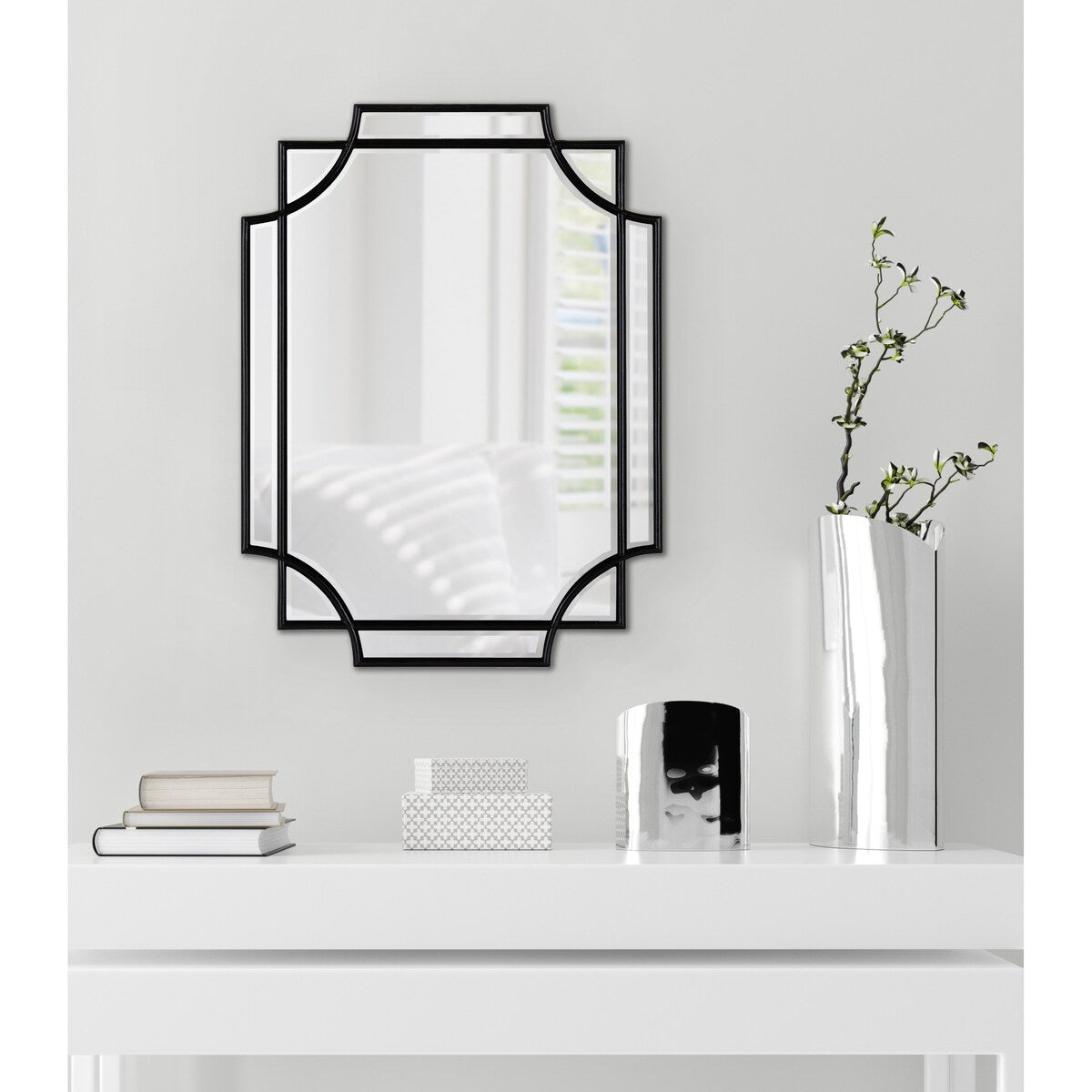 Miroir mural décoratif traditionnel encadré Kate et Laurel Minuette