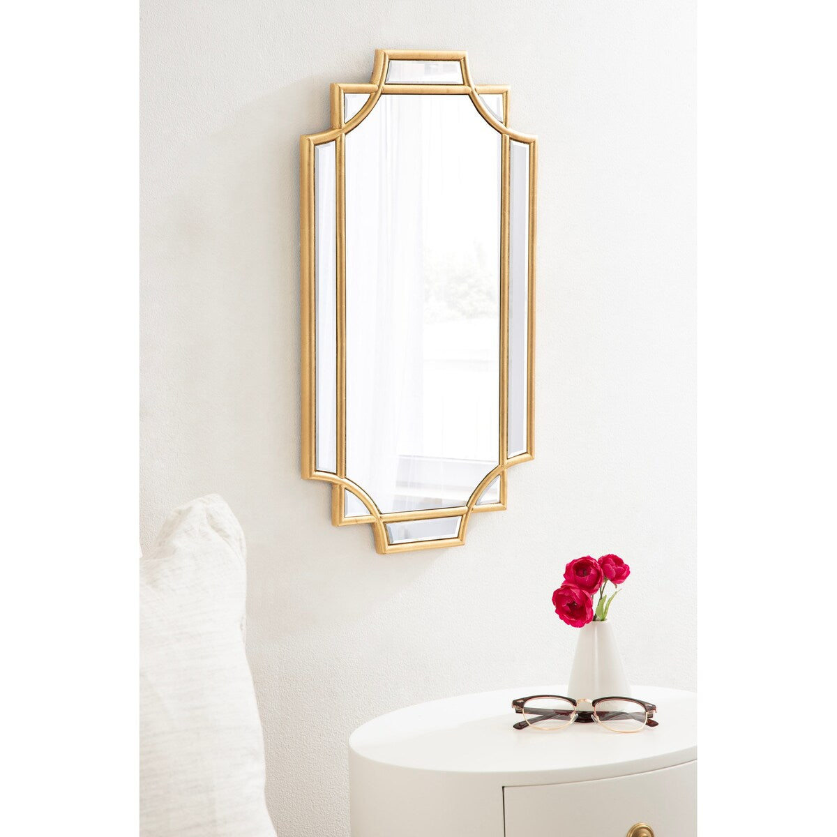Miroir mural décoratif traditionnel encadré Kate et Laurel Minuette