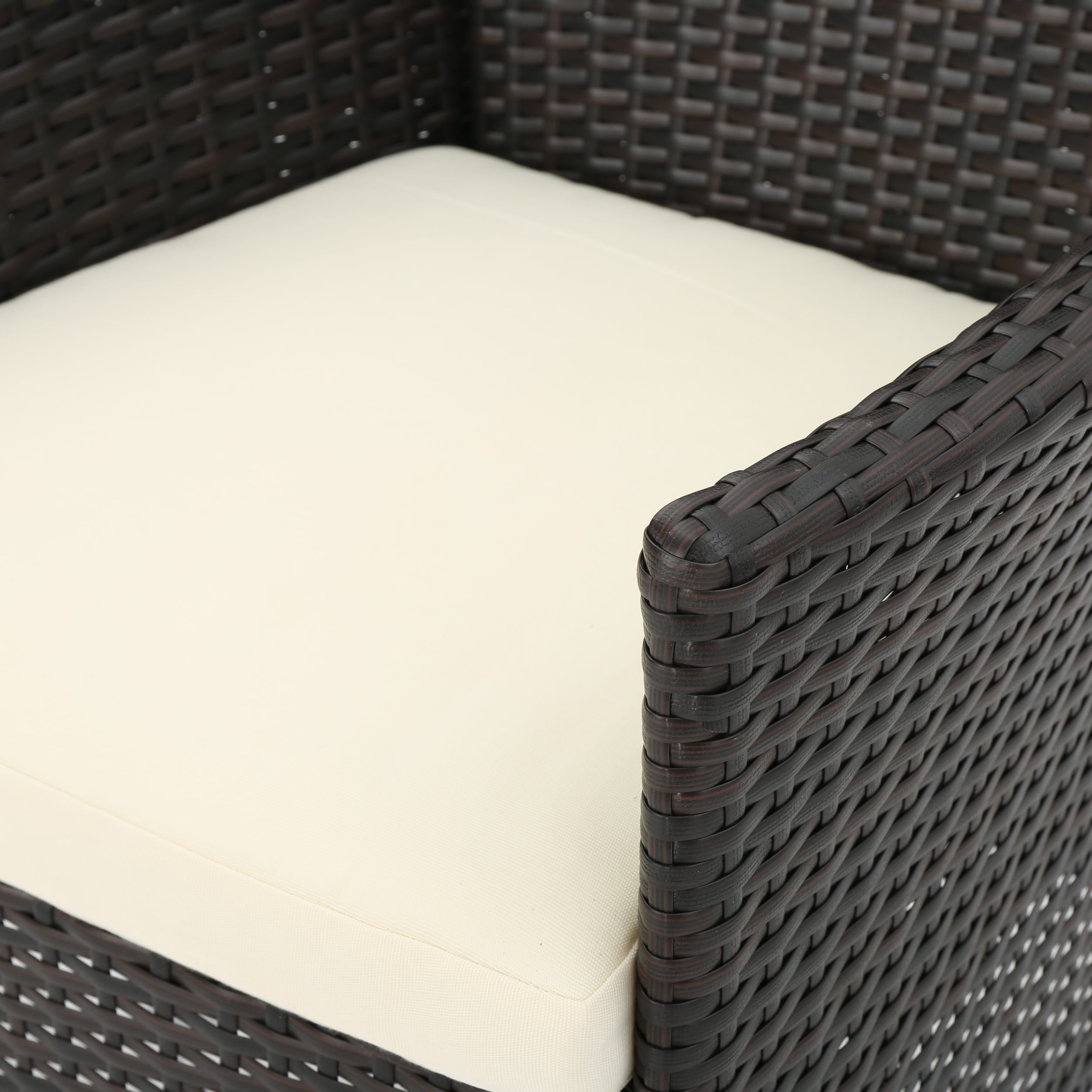 Ensemble de salle à manger d'extérieur Kendricks 5 pièces en osier avec coussins par Christopher Knight Home