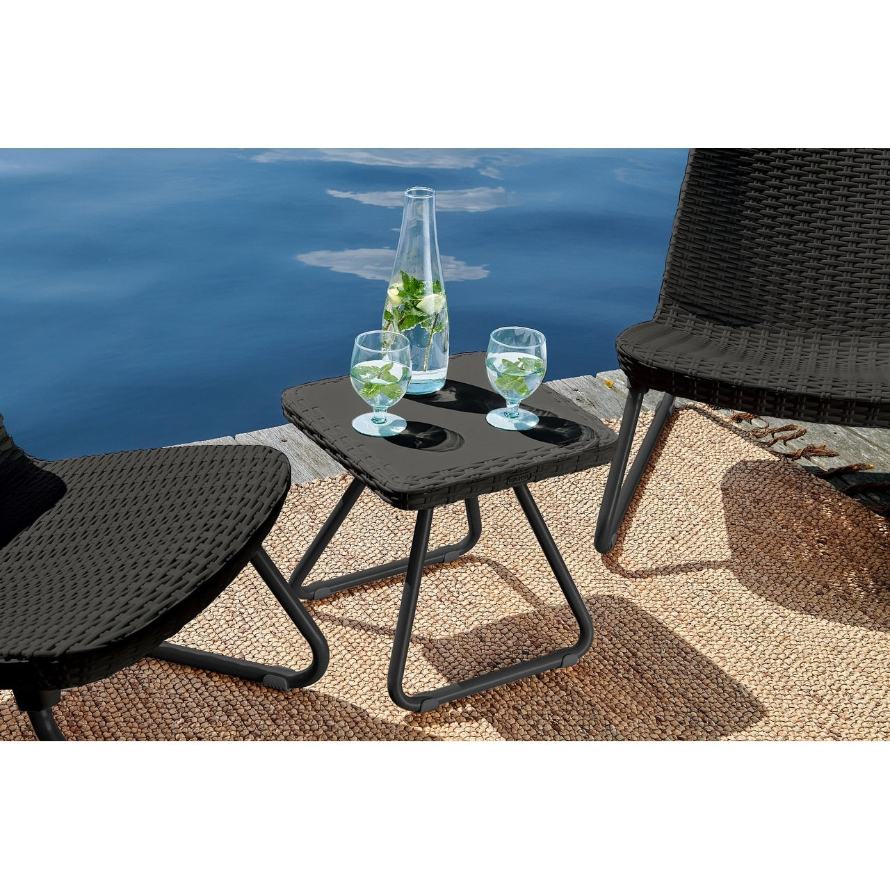 Ensemble de 3 chaises et table de conversation d'extérieur toutes saisons Keter Rio