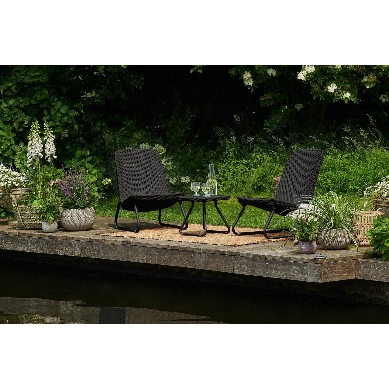 Ensemble de 3 chaises et table de conversation d'extérieur toutes saisons Keter Rio
