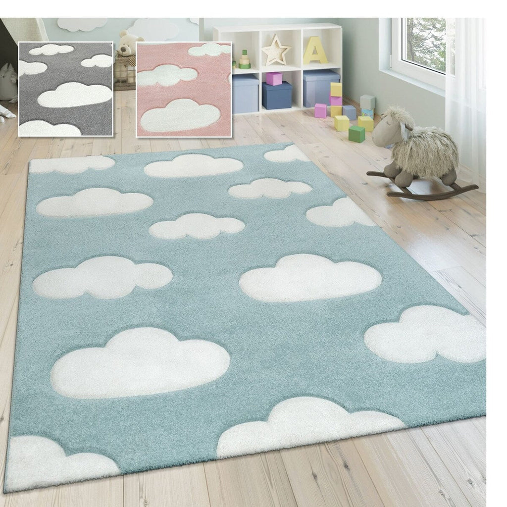 Tapis pour chambre d'enfant ou crèche aux couleurs pastel avec nuages