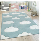 Tapis pour chambre d'enfant ou crèche aux couleurs pastel avec nuages