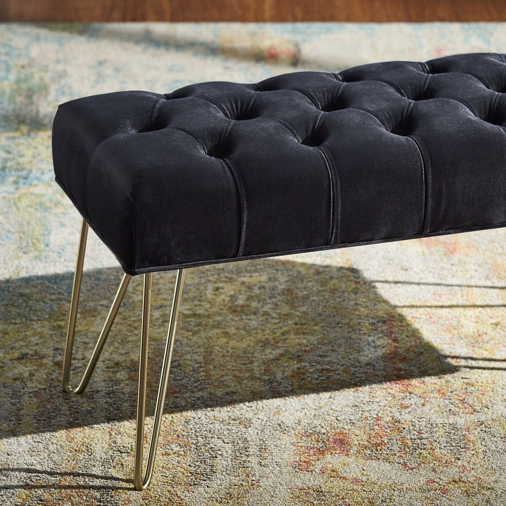 Banc capitonné en velours Klaus par iNSPIRE Q Bold