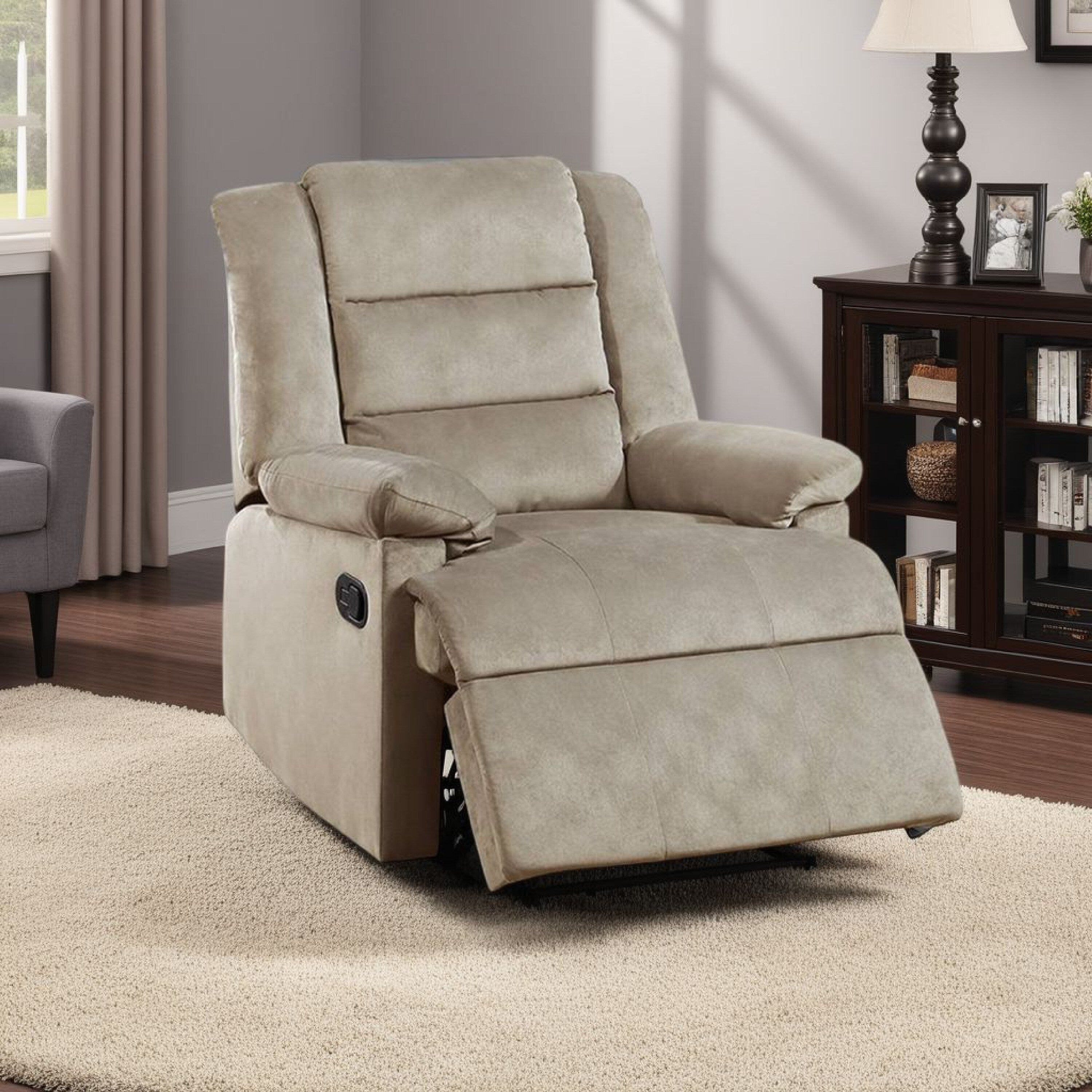 Fauteuil inclinable manuel Kori, velours beige doux et rembourré, bois massif