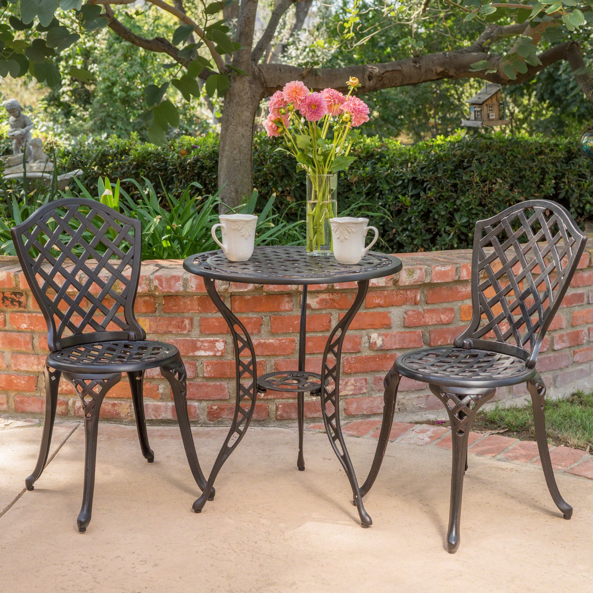 Ensemble bistrot d'extérieur 3 pièces en aluminium moulé La Sola par Christopher Knight Home