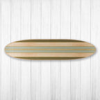 Décoration murale en bois laqué en forme de planche de surf