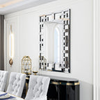 Grand miroir mural décoratif avec cadre géométrique argenté