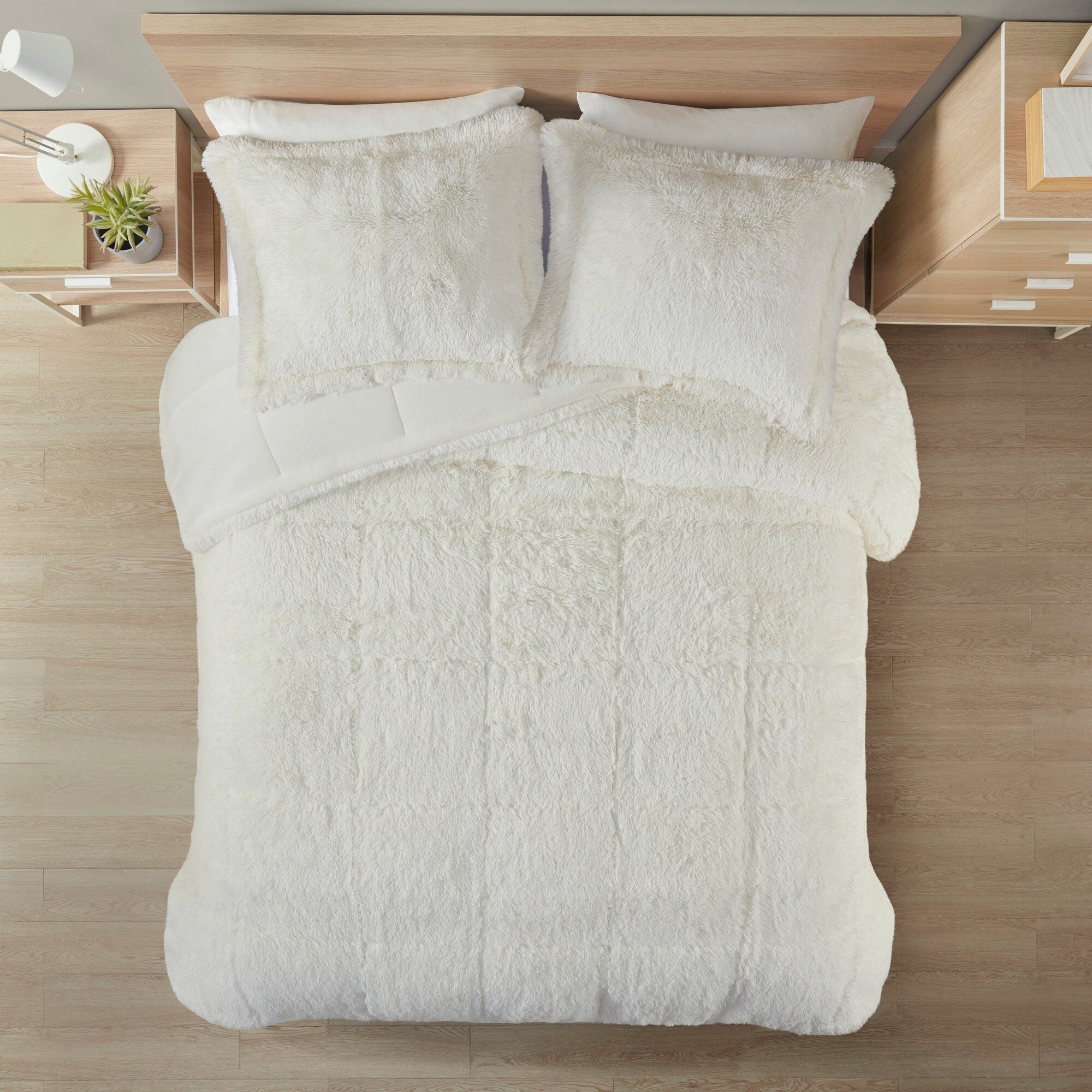 Ensemble de mini-couette à poils longs Leena au design intelligent