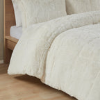 Ensemble de mini-couette à poils longs Leena au design intelligent