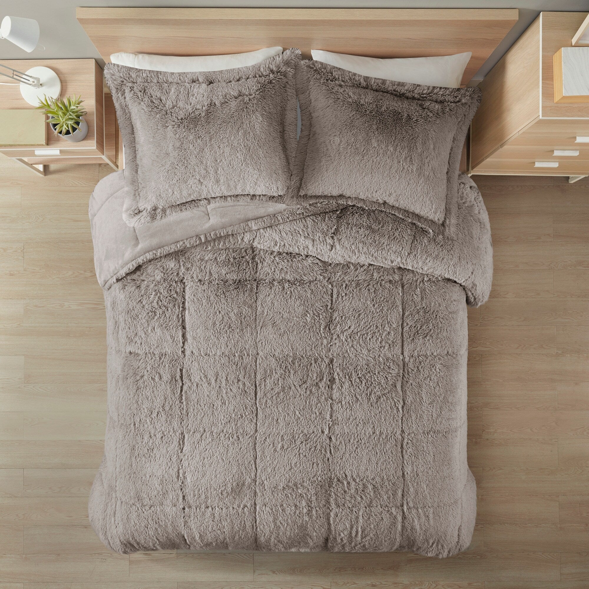 Ensemble de mini-couette à poils longs Leena au design intelligent