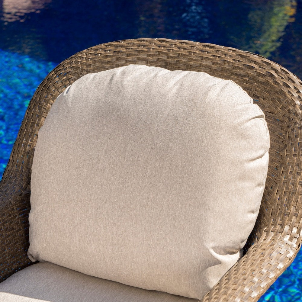 Ensemble de 3 chaises pivotantes d'extérieur Liam en osier avec coussin par Christopher Knight Home