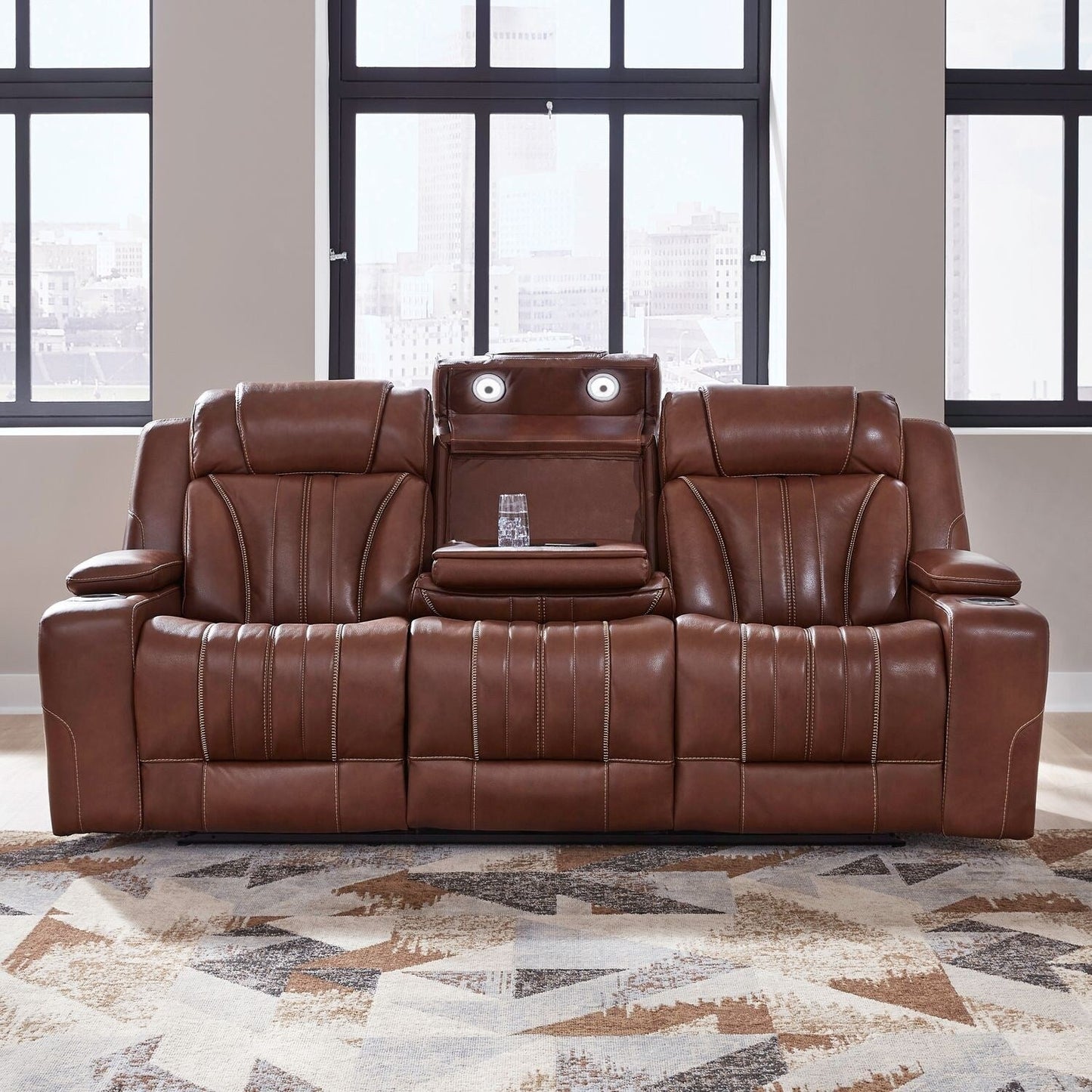 Canapé électrique Caswell de Liberty Furniture, cuir châtaignier - Largeur 91 x Profondeur 40 x Hauteur 42