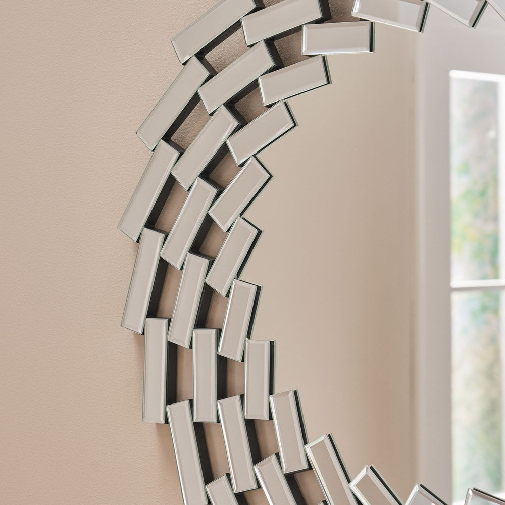 Miroir mural Lileas Glam par Christopher Knight Home - Argent