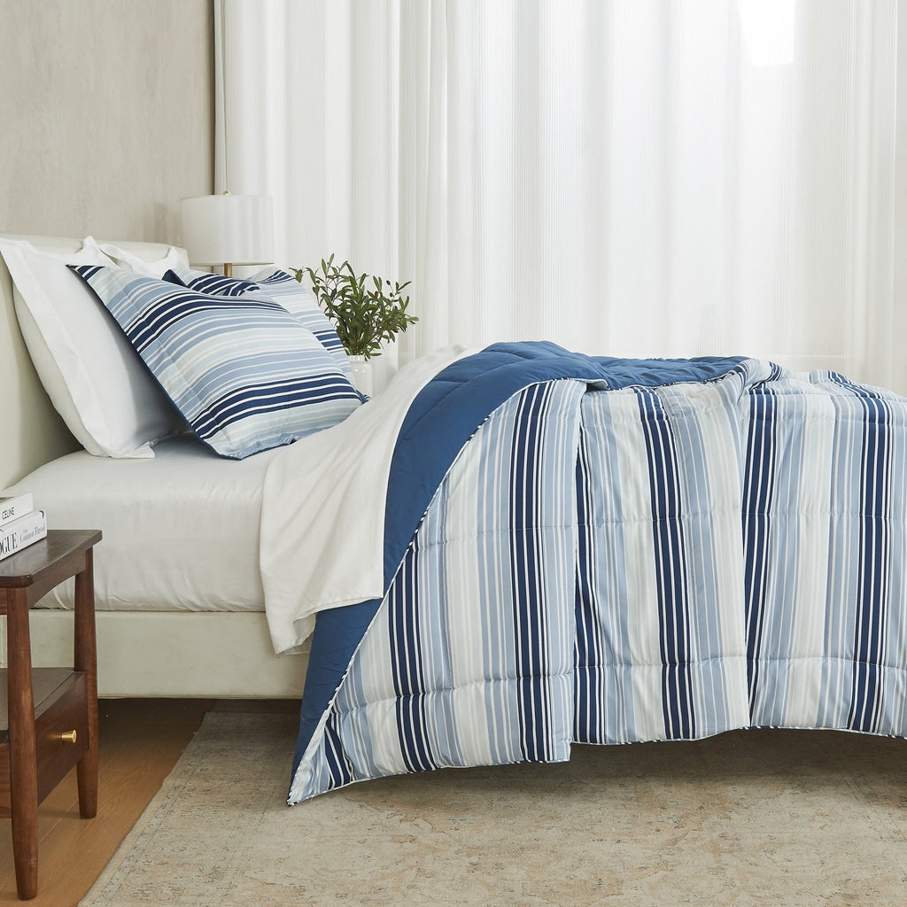 Parure de couette réversible toutes saisons en duvet synthétique Linery &amp; Co.