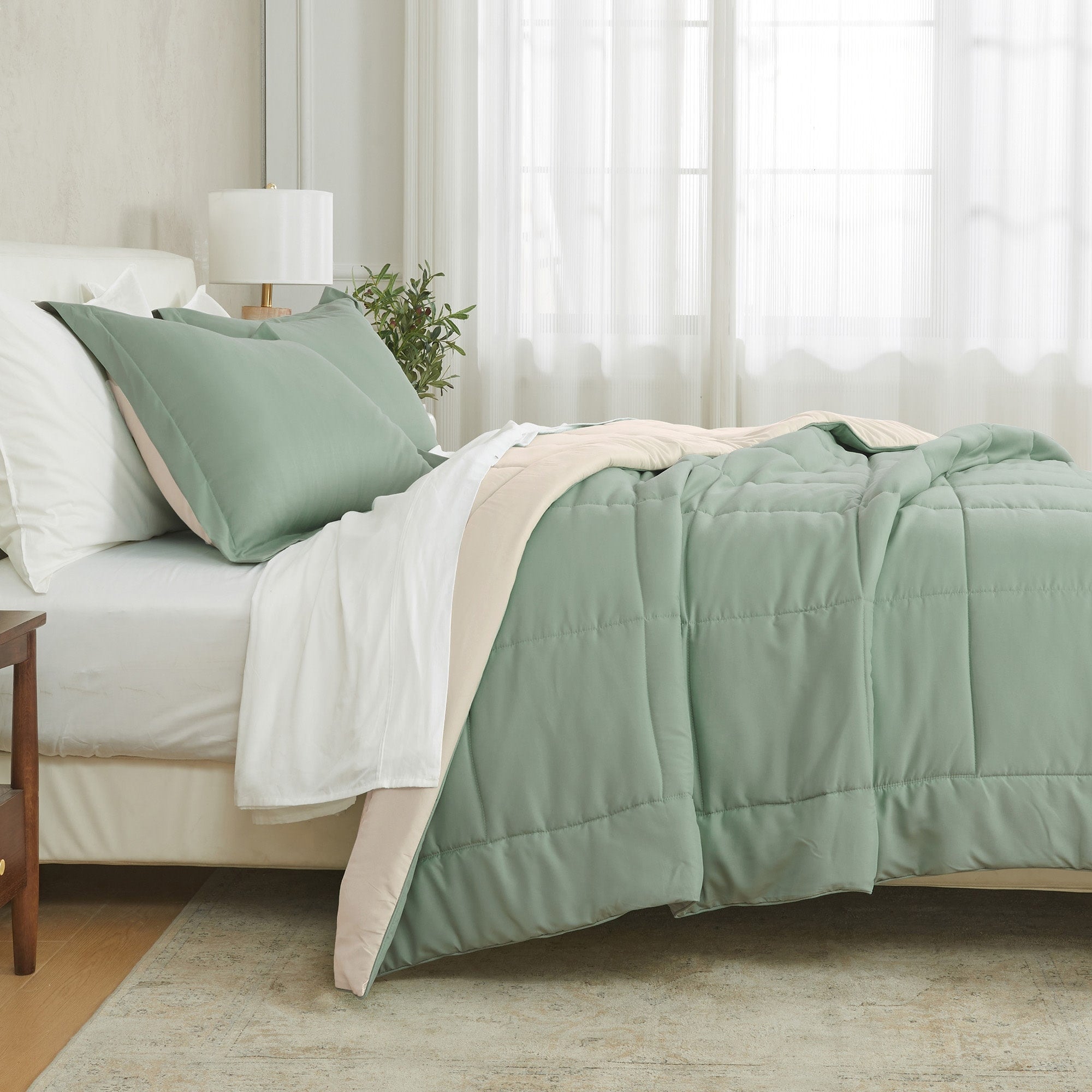 Parure de couette réversible toutes saisons en duvet synthétique Linery &amp; Co.