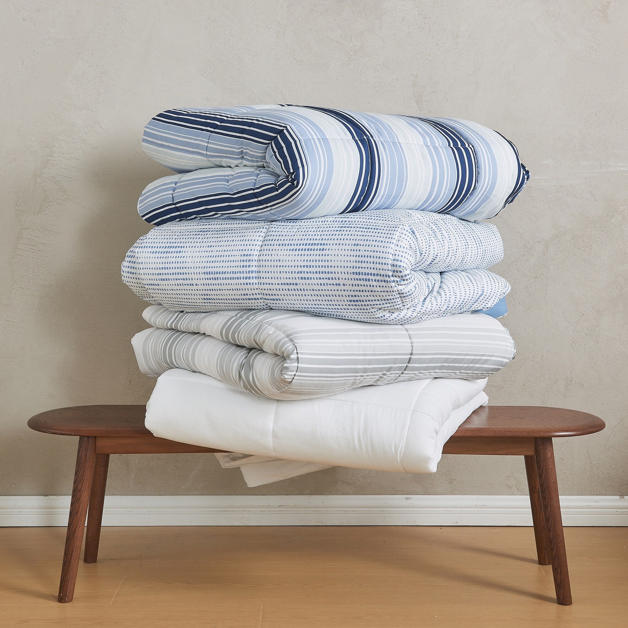 Parure de couette réversible toutes saisons en duvet synthétique Linery &amp; Co.