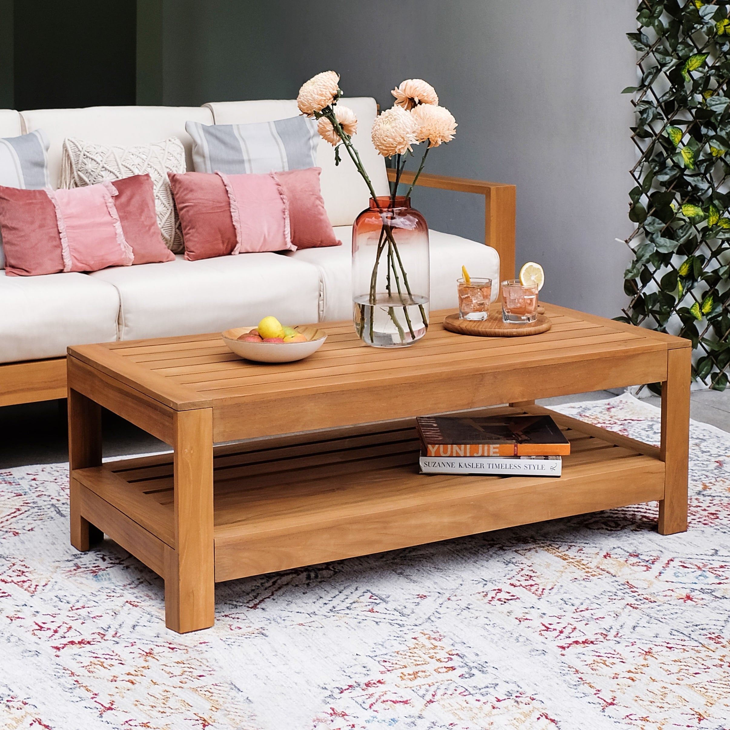 Ensemble de salon de jardin Cambridge Casual Logan 5 pièces en teck avec coussins Sunbrella