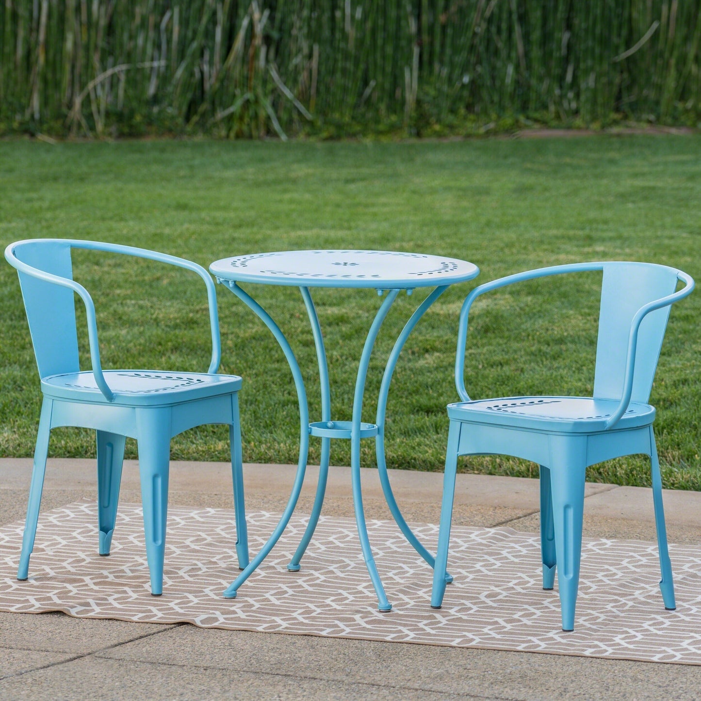 Ensemble de bistrot d'extérieur 3 pièces en fonte Lourdes par Christopher Knight Home