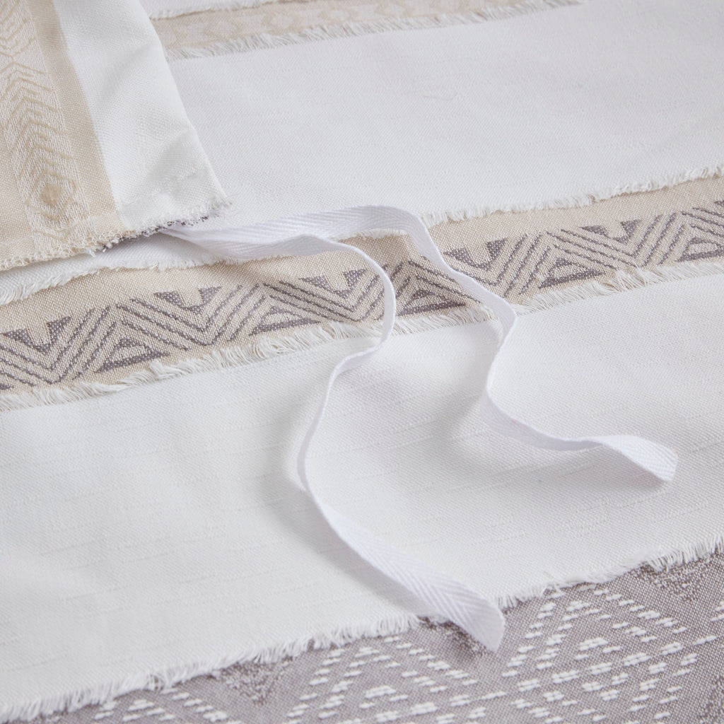 Parure de lit 3 pièces Madison Park Langley en jacquard à pinces (coussin non inclus)