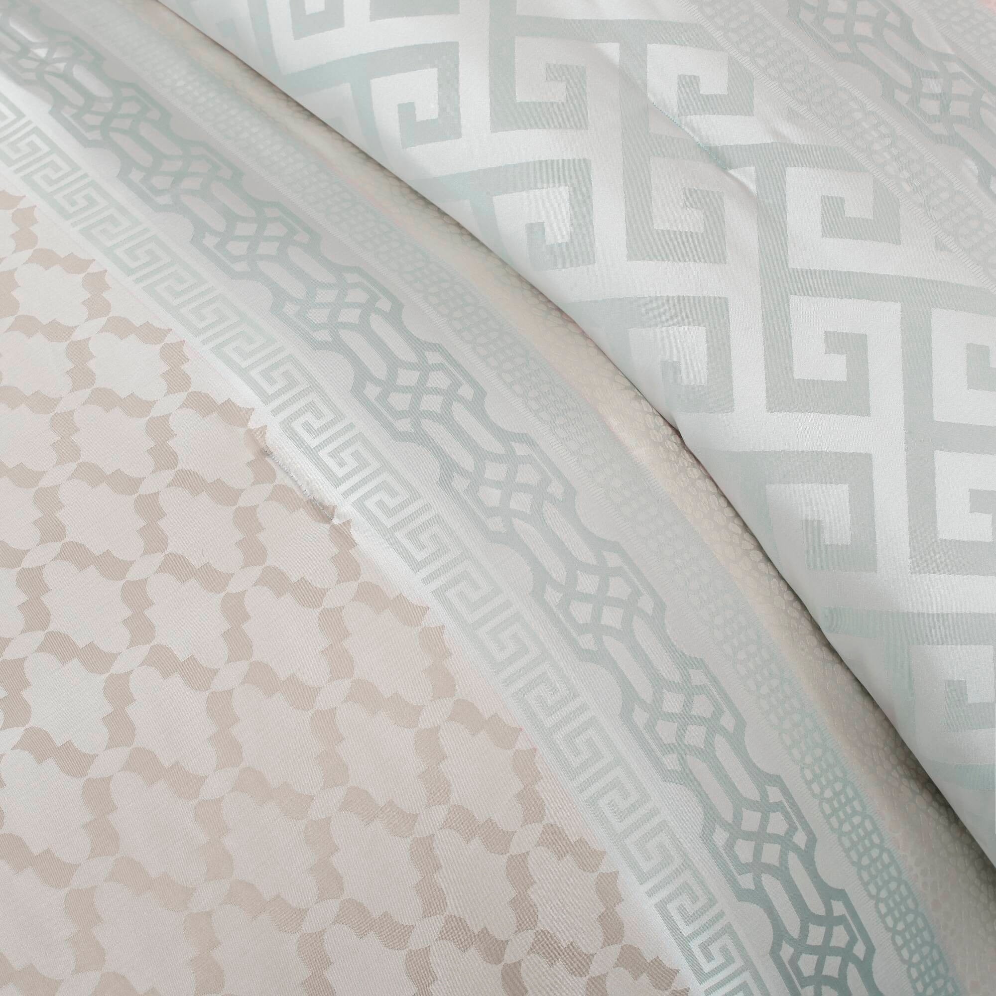Ensemble de couette jacquard géométrique Madison Park Christian 7 pièces