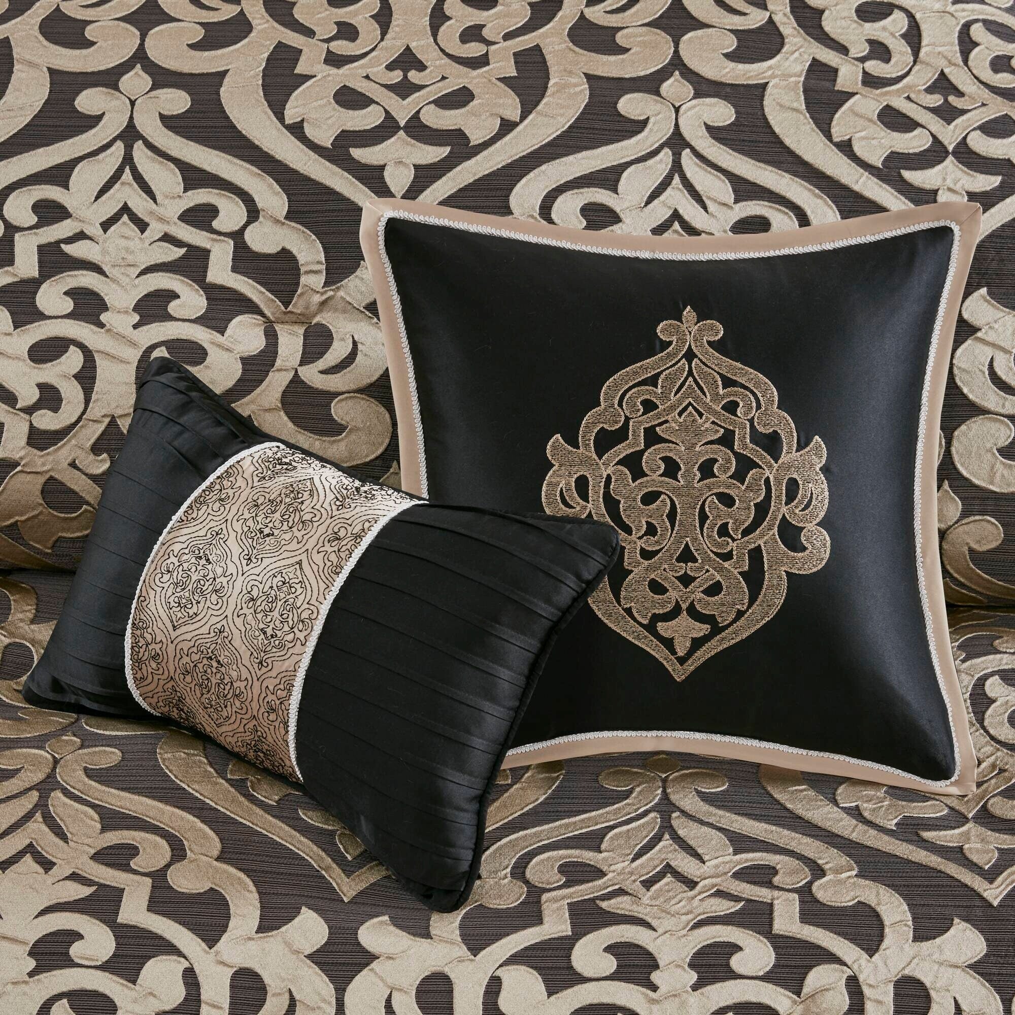 Ensemble de couette jacquard Madison Park Dillon 8 pièces