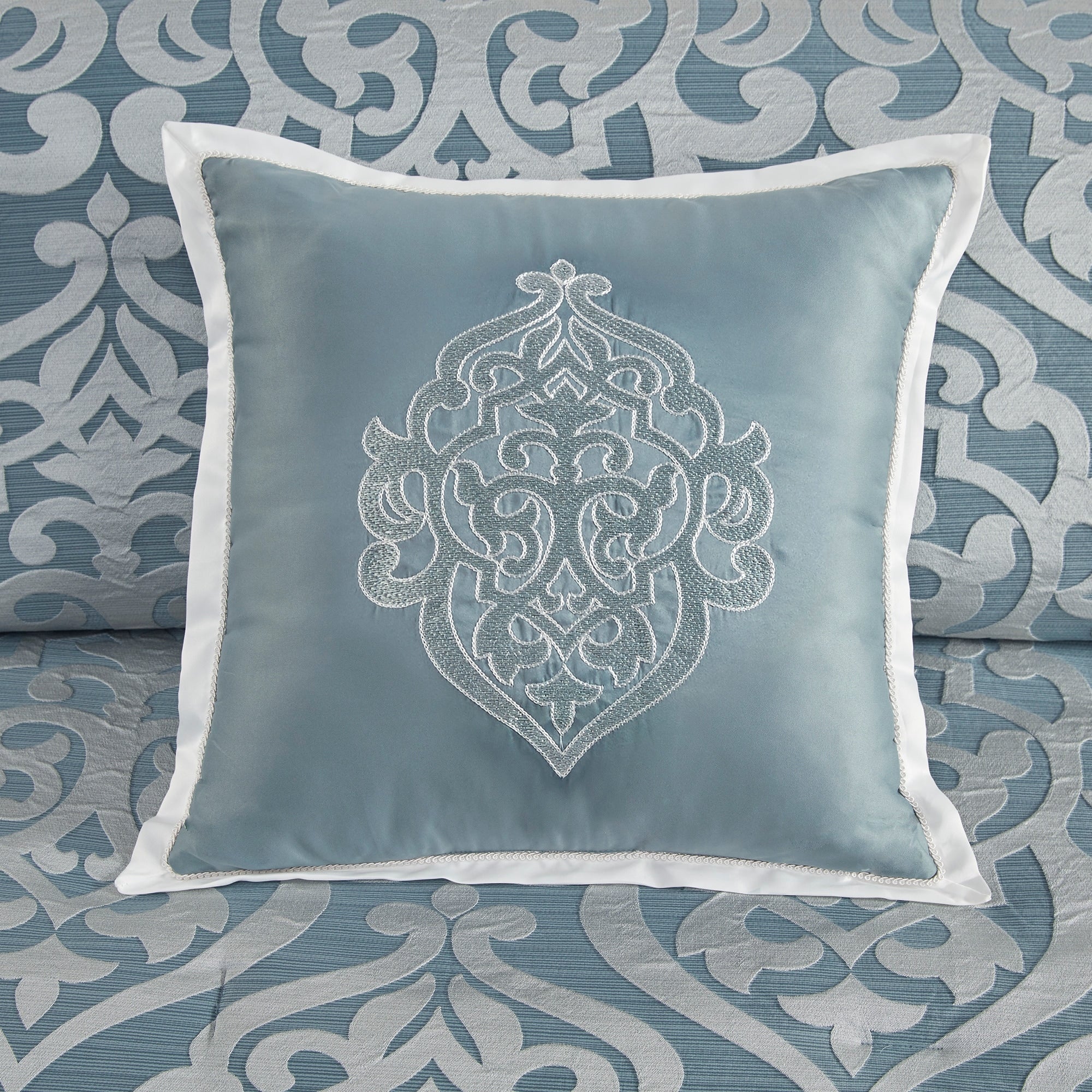 Ensemble de couette jacquard Madison Park Dillon 8 pièces