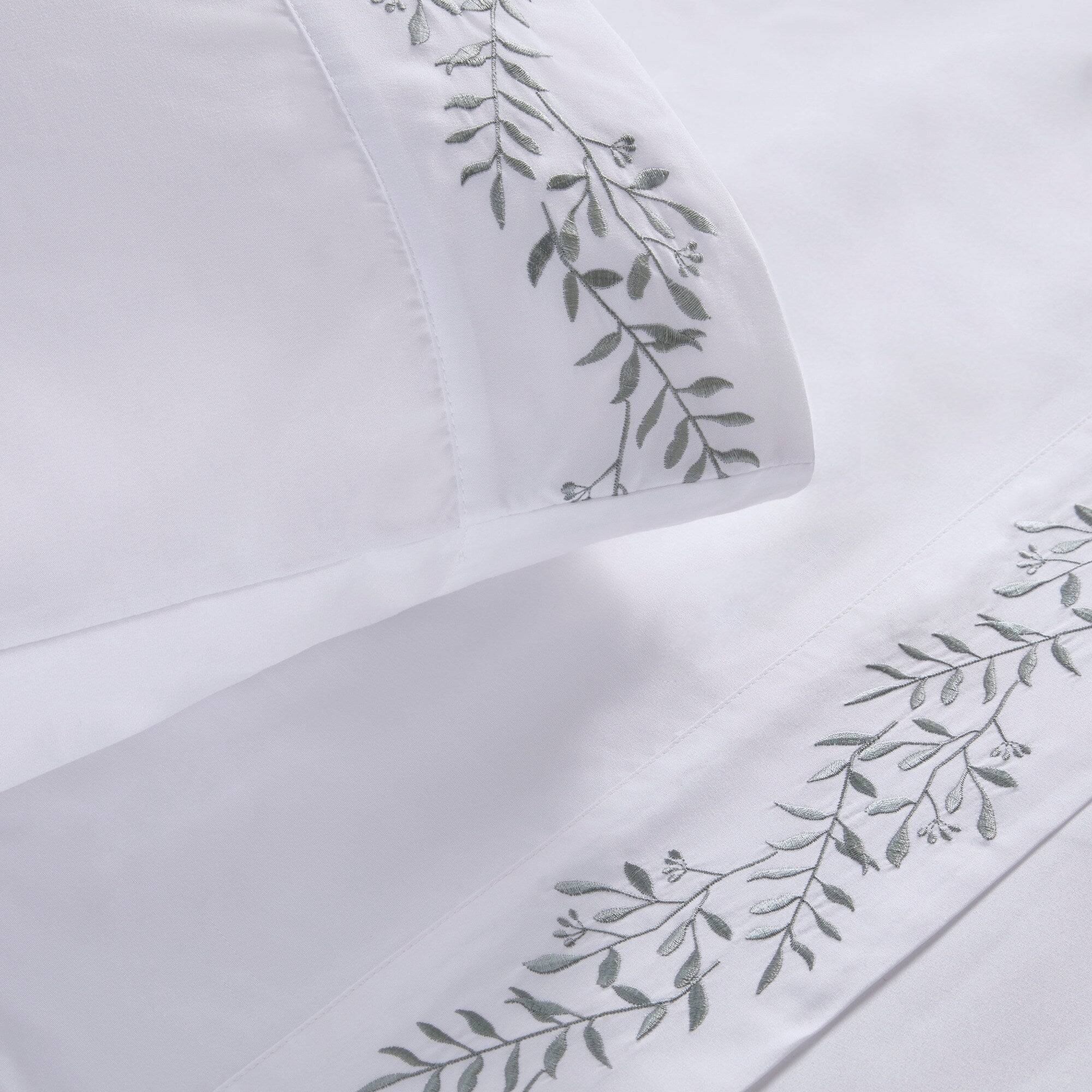 Ensemble de draps 4 pièces en microfibre brodée Madison Park