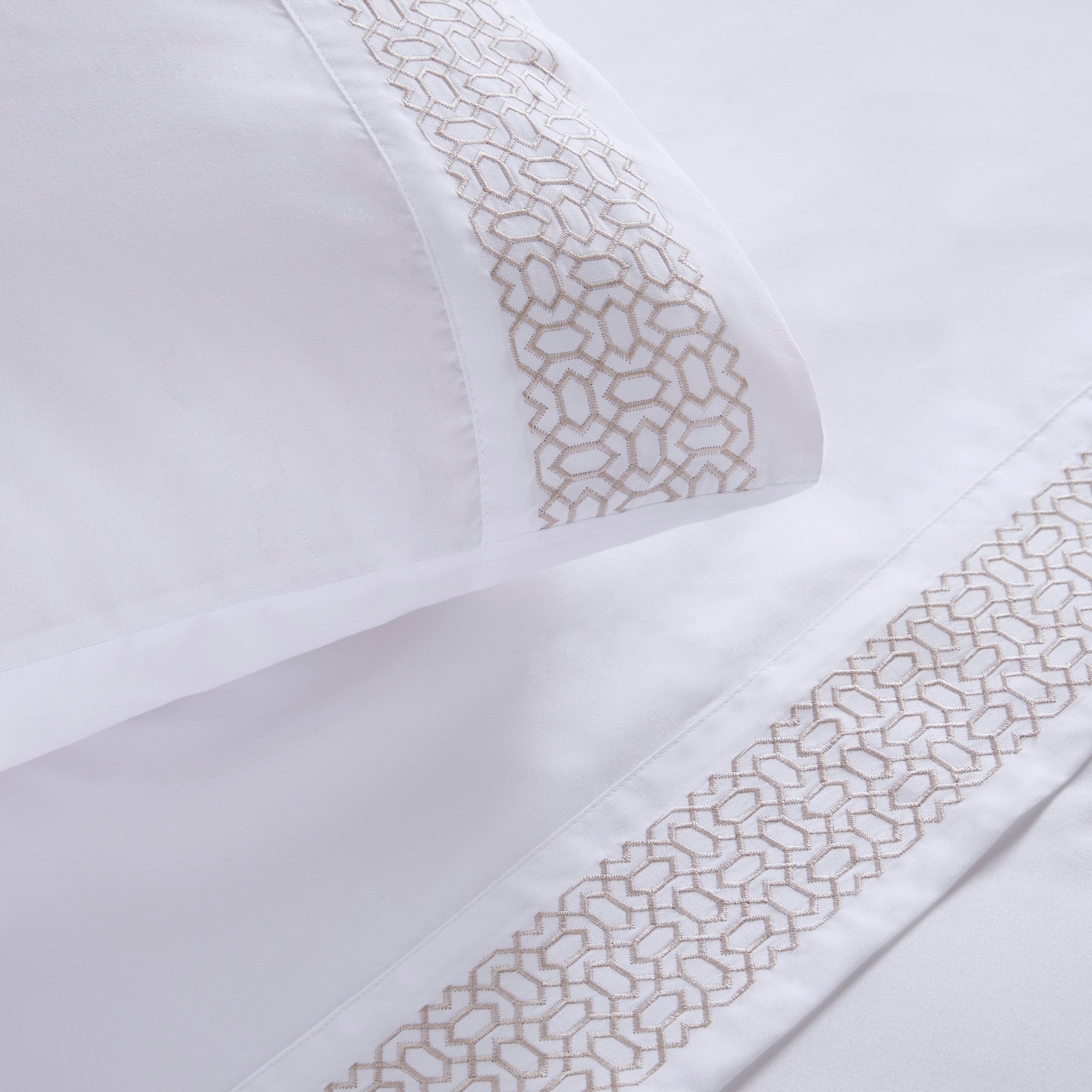 Ensemble de draps 4 pièces en microfibre brodée Madison Park