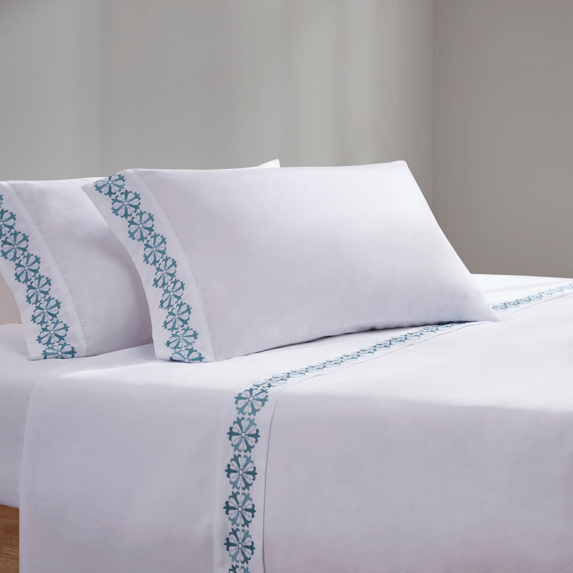 Ensemble de draps 4 pièces en microfibre brodée Madison Park