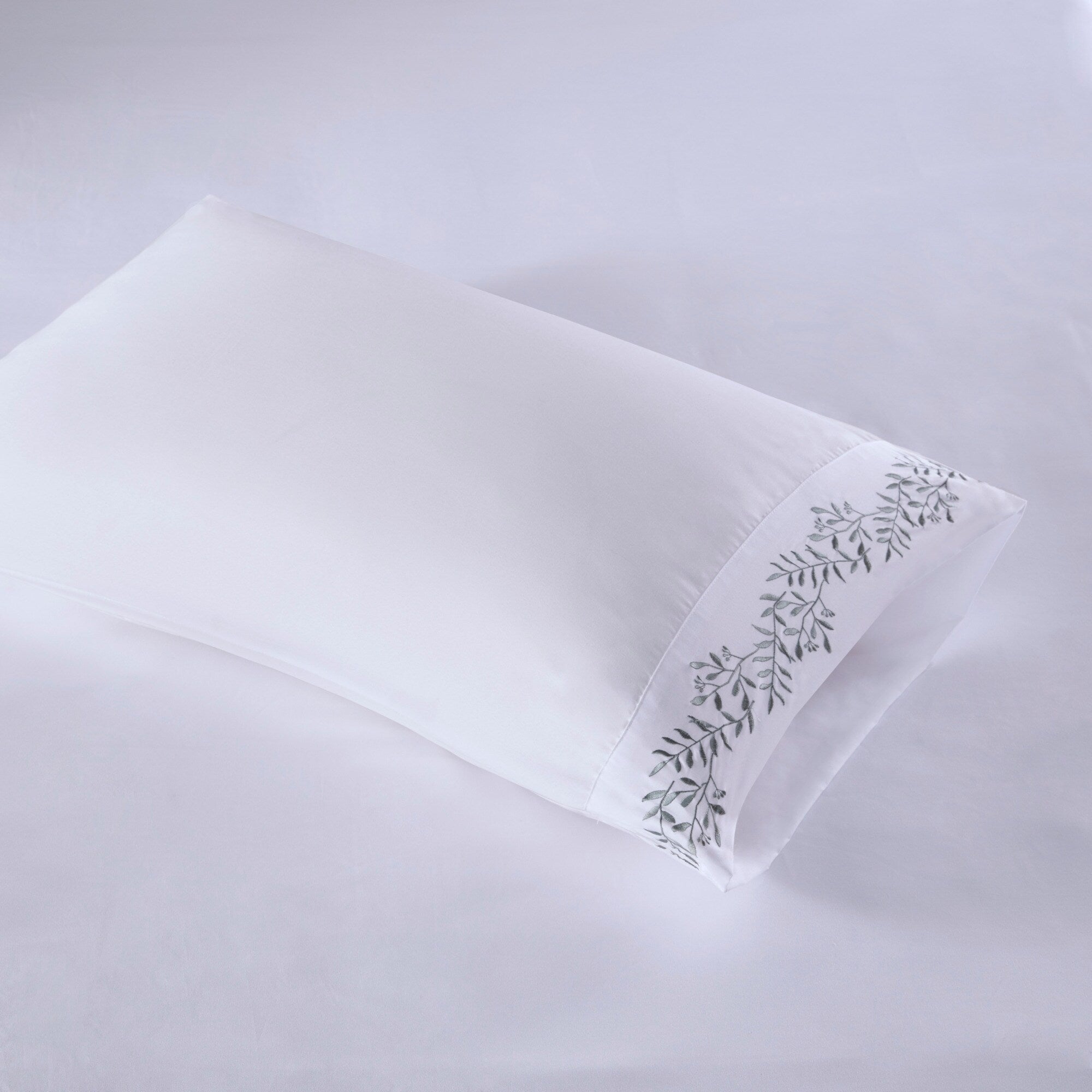 Ensemble de draps 4 pièces en microfibre brodée Madison Park